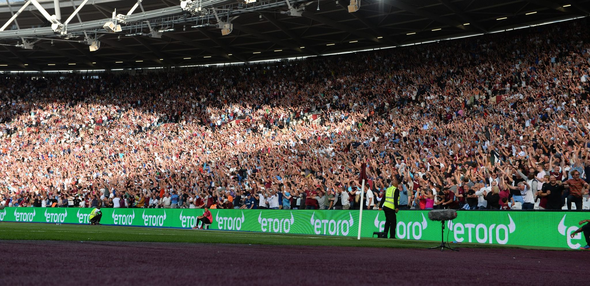 eToro Premier League sponsorship LED